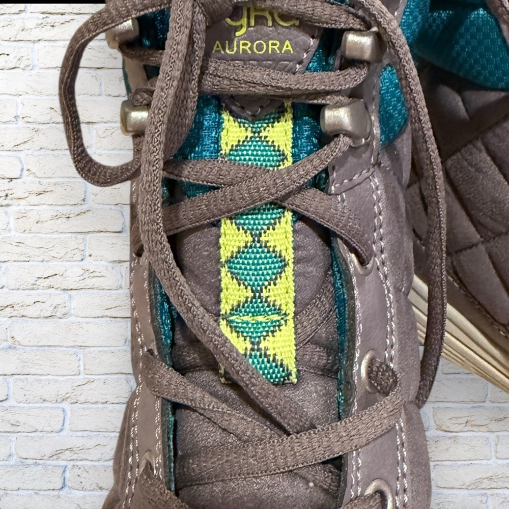 NWOT Ryka Aurora Grey Taupe quilted hi top Hiking Boots Sneakers size 5 - Picture 4 of 7